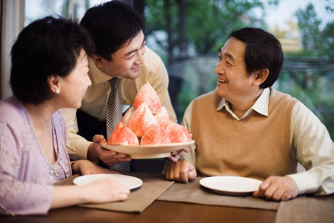 Định cho con gái 300 triệu mua nhà nghe lén con rể nói chuyện bố vợ thêm tiền mua hẳn 1 căn khác - 2