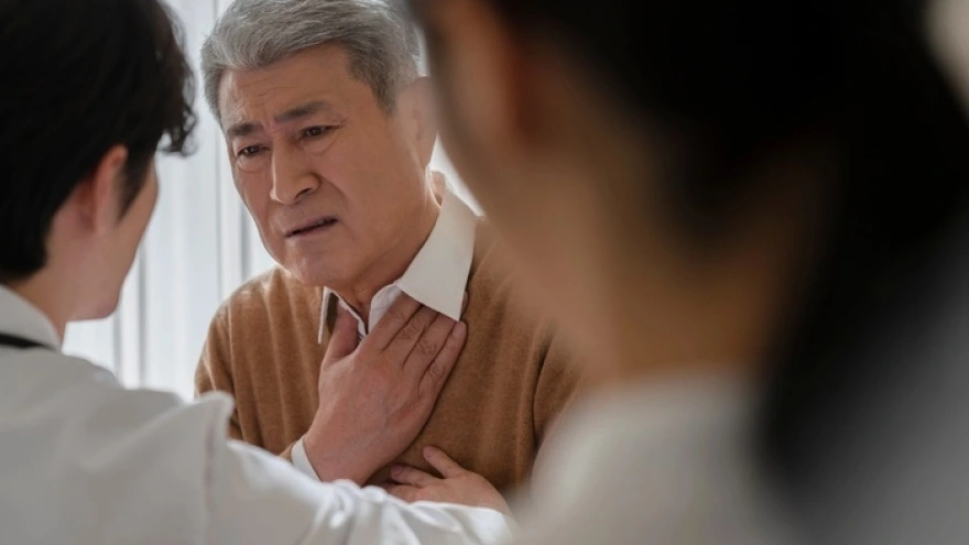 Định cho con gái 300 triệu mua nhà nghe lén con rể nói chuyện bố vợ thêm tiền mua hẳn 1 căn khác - 3