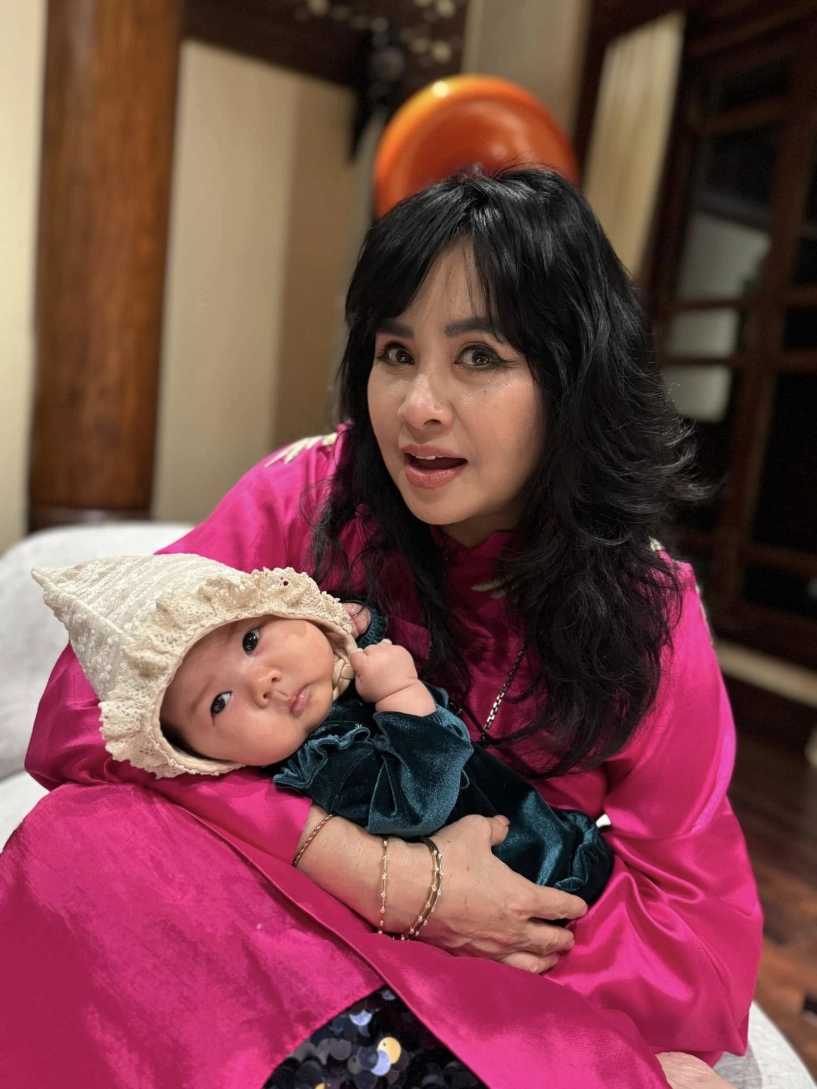 Diva thanh lam tôi chỉ làm bà ngoại cảnh - 1