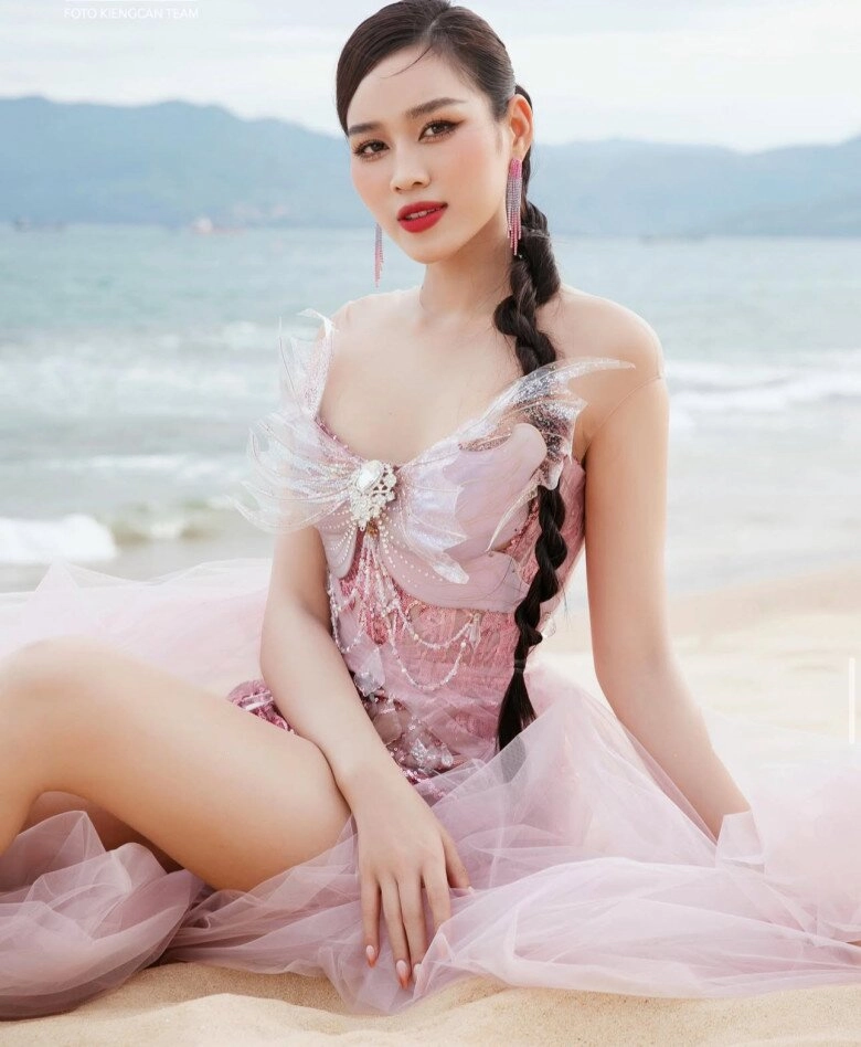 Đỗ thị hà thay đổi ngoạn mục từ nàng hậu rực rỡ đến cô dâu hào môn thanh lịch chuẩn dâu nhà giàu - 2