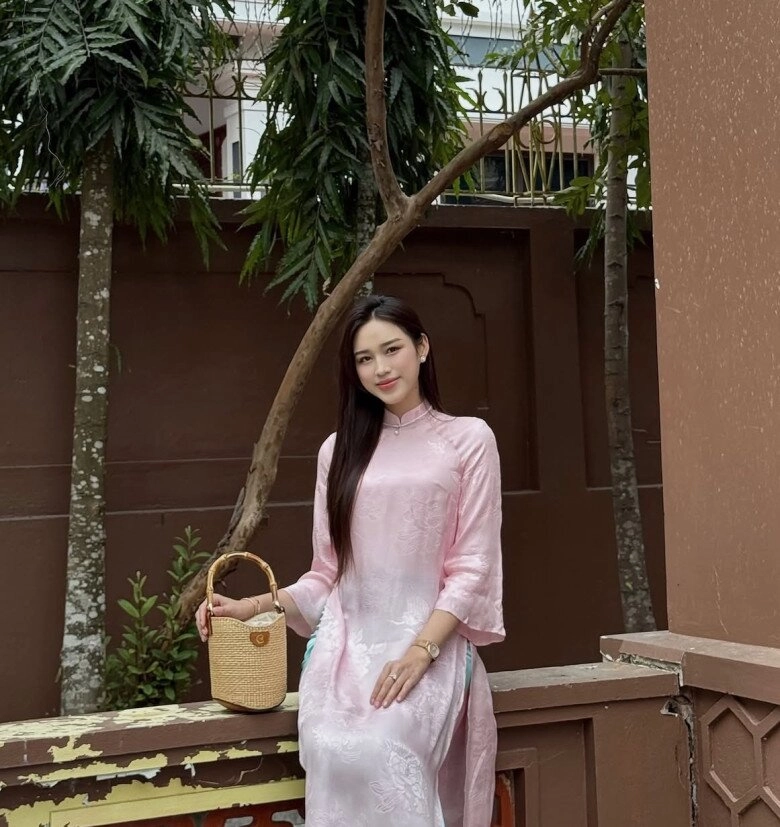 Đỗ thị hà thay đổi ngoạn mục từ nàng hậu rực rỡ đến cô dâu hào môn thanh lịch chuẩn dâu nhà giàu - 8