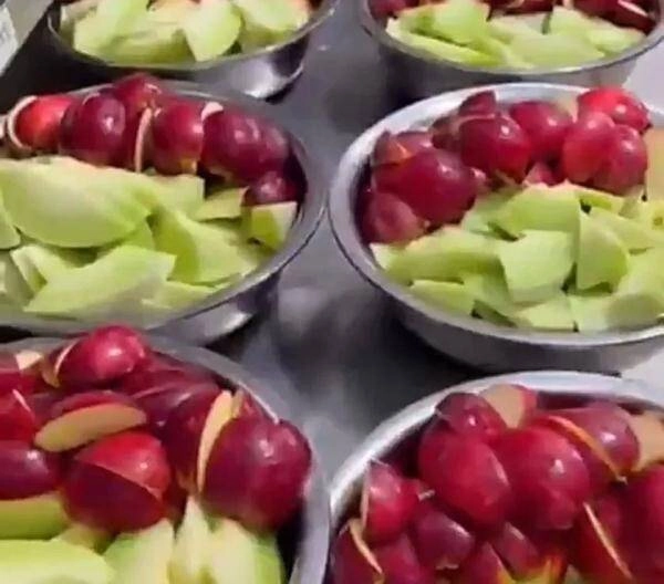 Đóng 60 nghìnngày tiền ăn 3 bữa cho con ở trường mẫu giáo phụ huynh ngã ngửa vì bữa trưa - 7