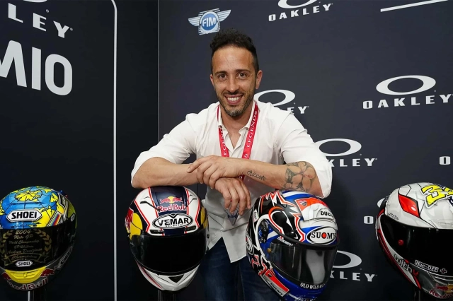 Dovi trở lại cùng yamaha huyền thoại motogp nhận vai trò mới tiếp lửa đam mê cho đội đua xanh - 4