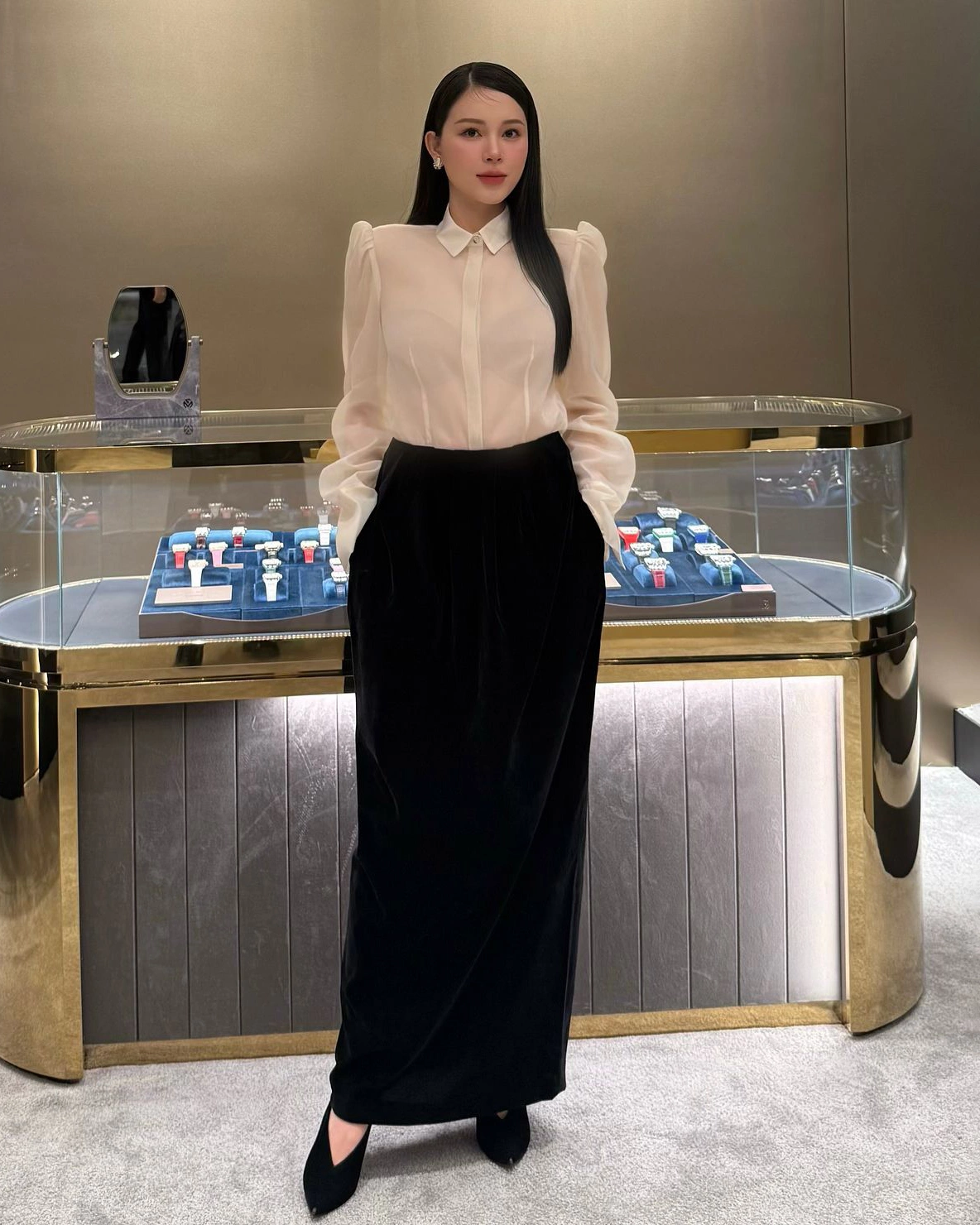 Em dâu hà tăng diện đồ toàn local brand mà vẫn sang xịn hết phần người khác gu thời trang chuẩn phu nhân hào môn là đây - 1