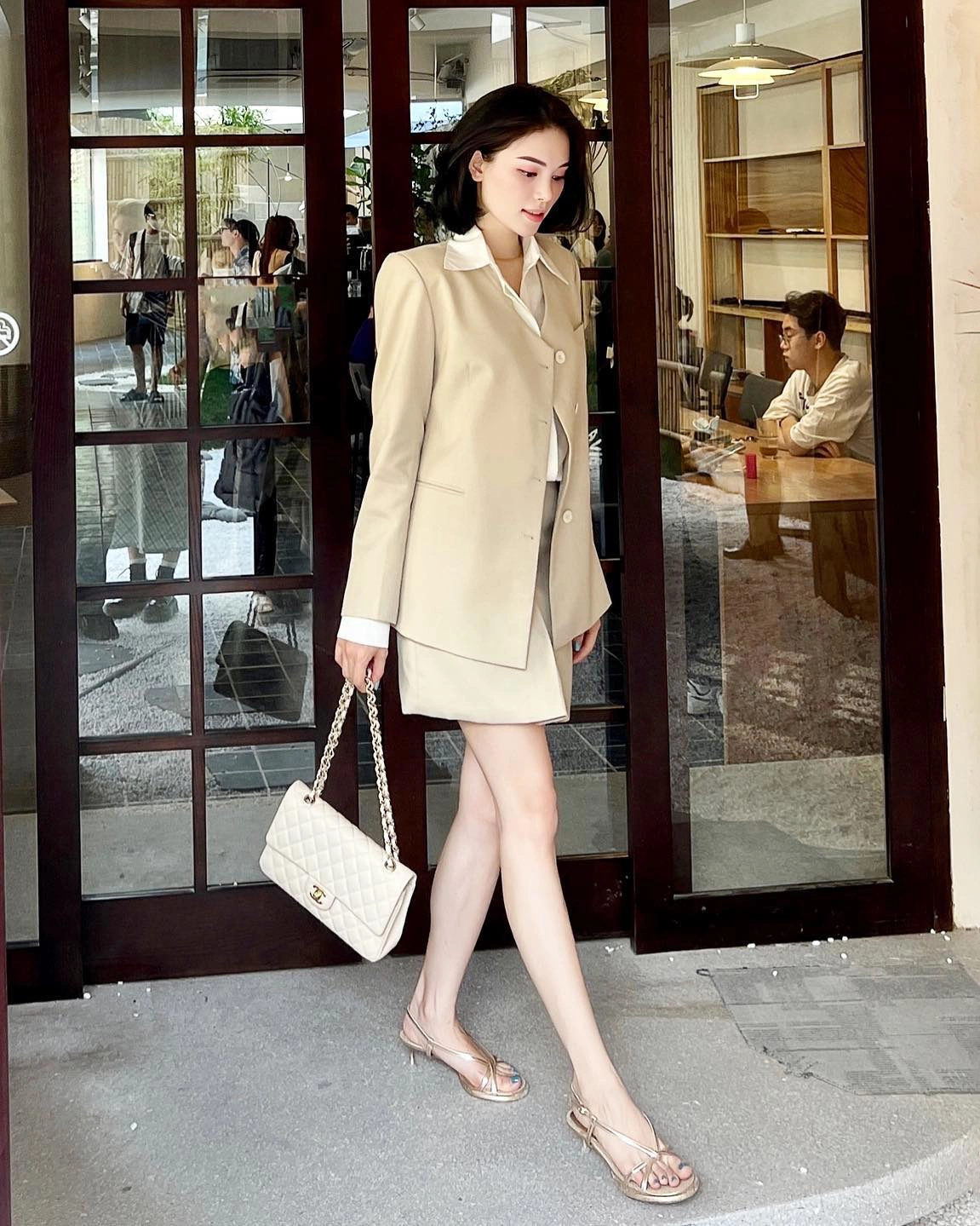 Em dâu hà tăng diện đồ toàn local brand mà vẫn sang xịn hết phần người khác gu thời trang chuẩn phu nhân hào môn là đây - 2