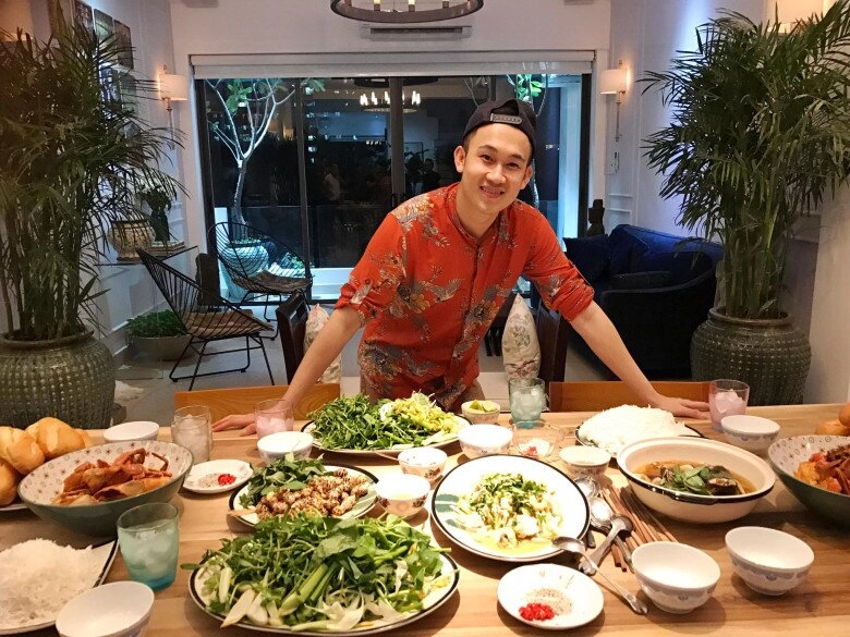 Em trai ruột hoài linh khoe bữa cơm tự nấu ngày mưa nhưng người quen nghi ngờ một điều - 3