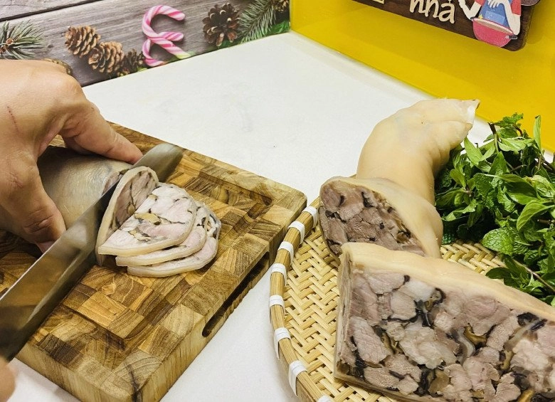 Gái đảm sài gòn mách cách làm chân giò rút xương nhồi thịt luộc thơm ngon thanh mát cho ngày hè - 5