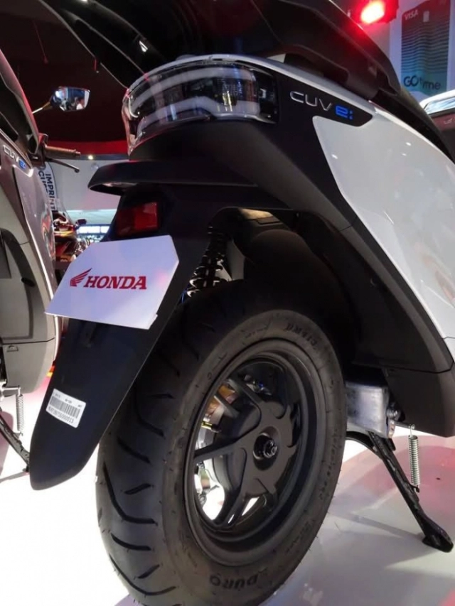 Giá bán của honda cuv e ở nước bạn còn cao hơn cả sh160i - may ở nước ta chỉ cho thuê chứ không bán - 7