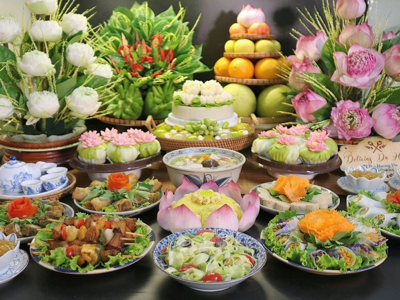 Gợi ý mâm cỗ chay 12 món cúng rằm tháng 7 vừa đẹp lại đủ món ngon của mẹ đảm - 1