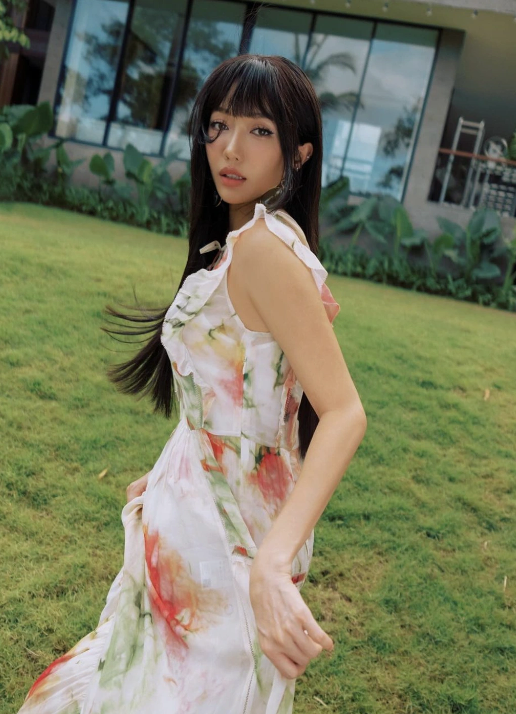 Gu ăn mặc tinh giản của diệu nhi từ sánh bước bên chồng đến đi đu idol đến áp dụng được - 5
