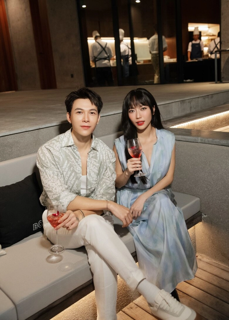 Gu ăn mặc tinh giản của diệu nhi từ sánh bước bên chồng đến đi đu idol đến áp dụng được - 10