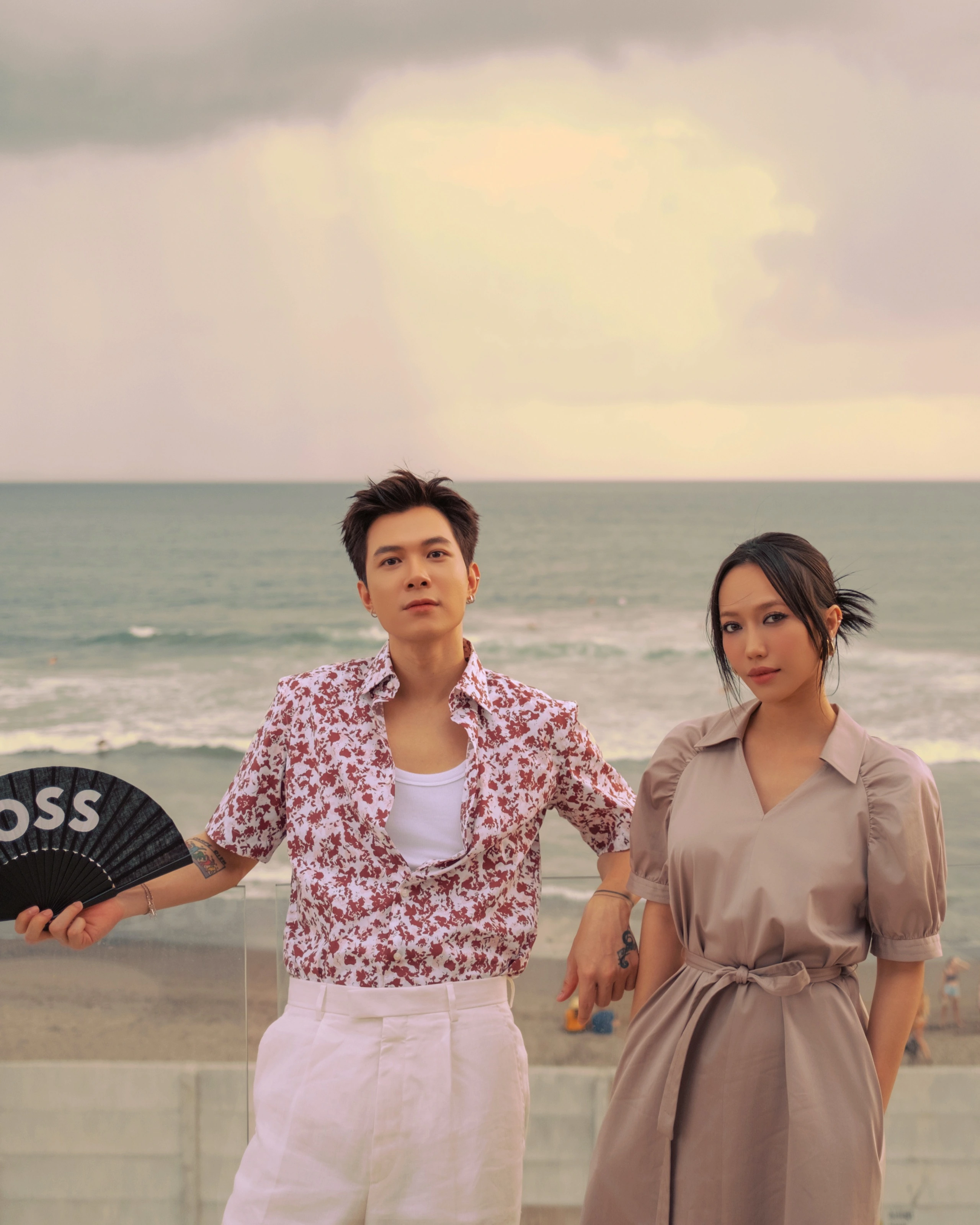 Gu ăn mặc tinh giản của diệu nhi từ sánh bước bên chồng đến đi đu idol đến áp dụng được - 12