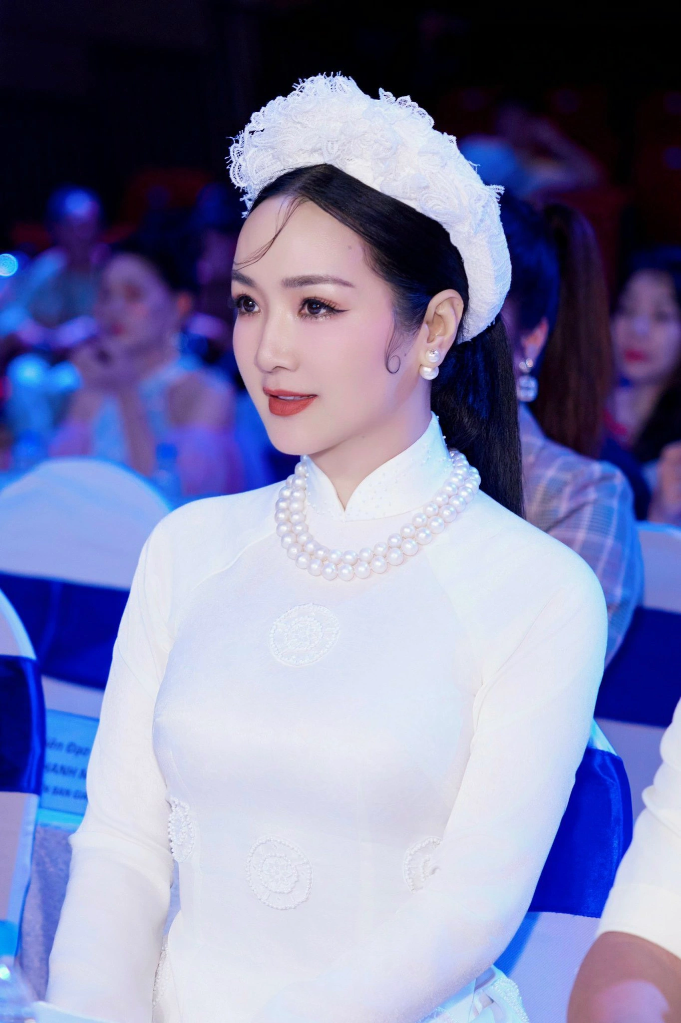 Gu thời trang của 3 biểu tượng nhan sắc nghiêng nước nghiêng thành showbiz việt ngoài 50 vẫn sang trọng tỏa khí chất ngời ngời - 5