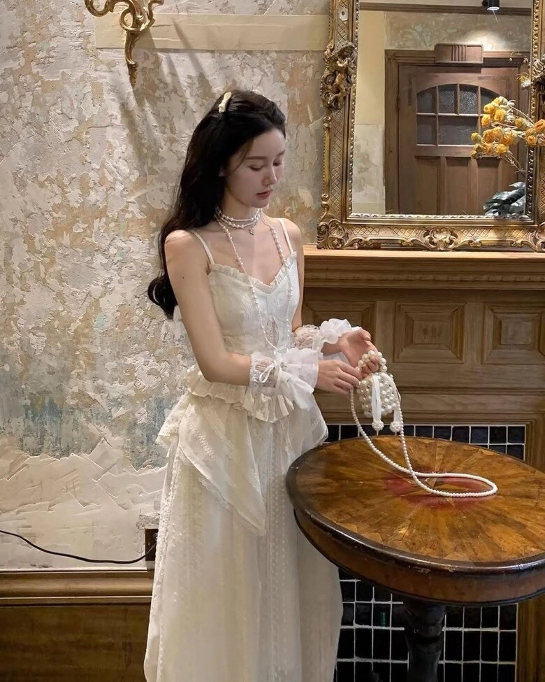 Ha ji-won tái xuất với chiếc áo khoe eo khiến chị em sốt rần rần chị em tham khảo 10 kiểu sau để biến eo bánh mì thành eo con kiến - 11