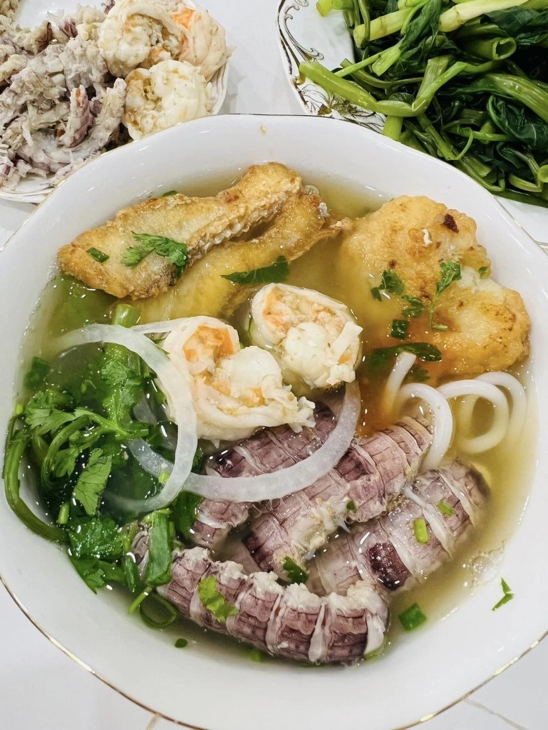 Hải băng vô tư ngồi cụng ly với chị em nhìn cảnh bố 4 con thành đạt trong bếp ai cũng phục - 11