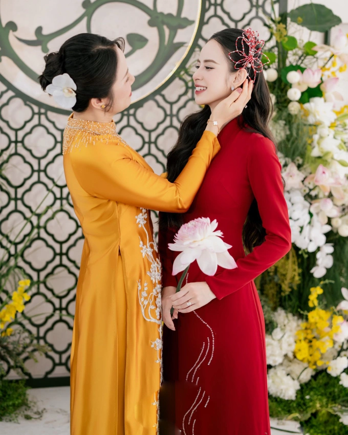 Hai mẫu áo dài cưới đặc biệt của cô dâu hot girl hơn 700000 người theo dõi nổi đình đám mạng xã hội việt - 1