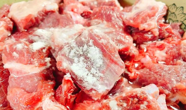 Hầm sườn người chần nước sôi người ninh thẳng đầu bếp tuyên bố 2 cách đều sai làm thế này mới đúng - 2