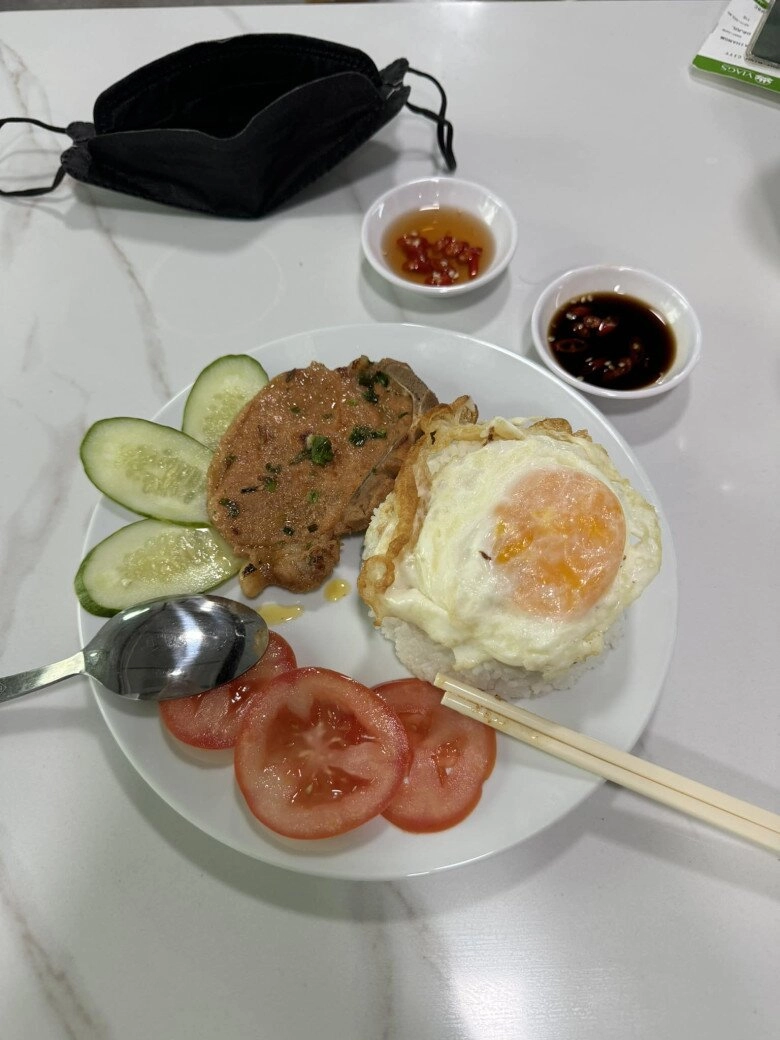 Hằng du mục vào bếp sau biến cố ly hôn nhưng liền gặp thảm họa - 7