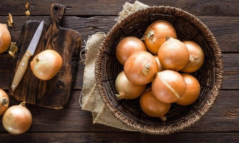 Hành tây mua về nhanh hỏng bảo quản theo những cách này để được vài tuần đến 3 tháng áp dụng ngay kẻo lãng phí - 1