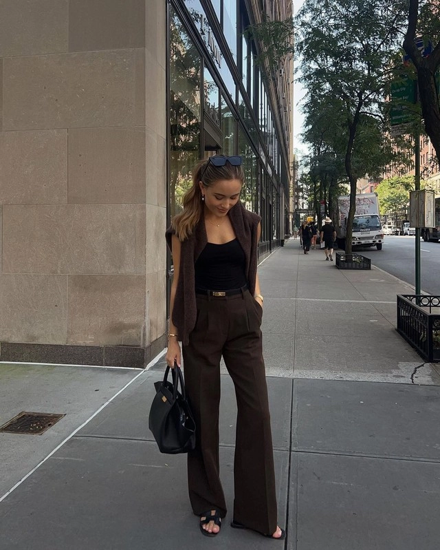 Hè này mặc gì đi làm tham khảo 20 outfit ruột của các blogger thời trang cao dưới 1m60 mà hack dáng như 1m70 - 3