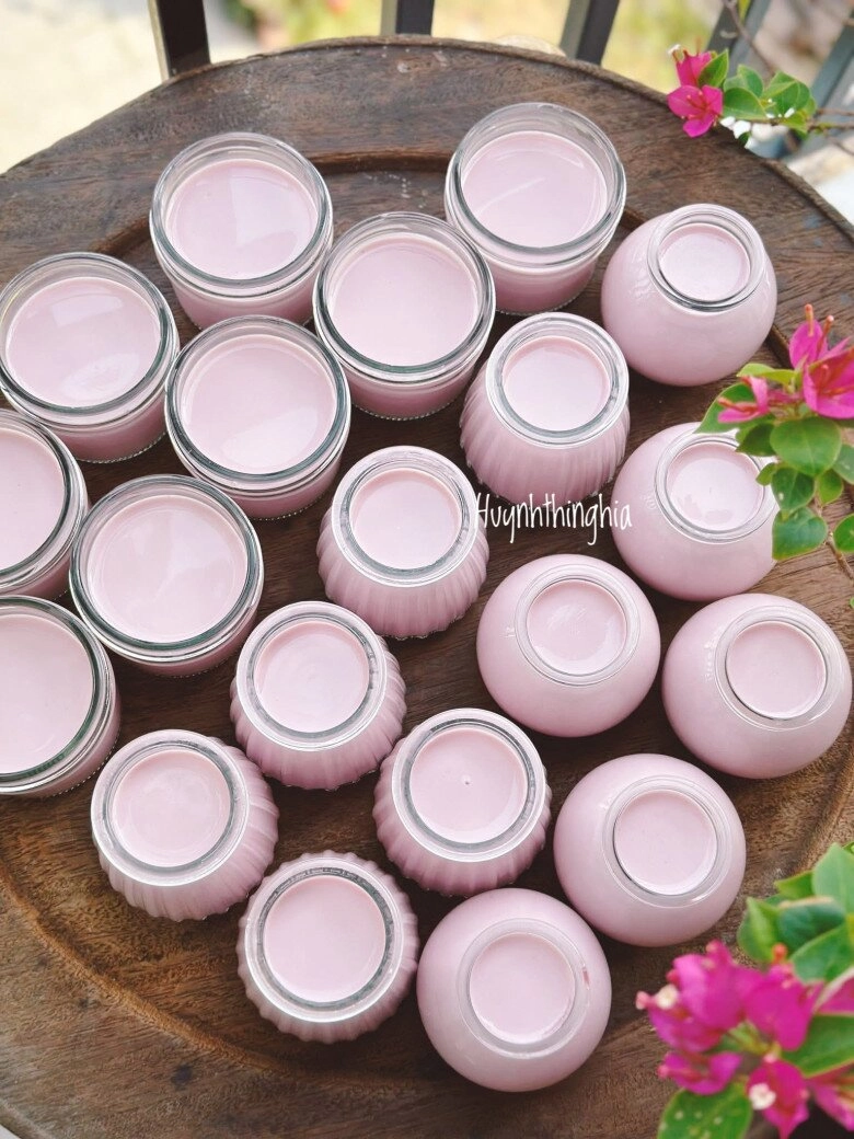 Hè vè làm sữa chua dâu tằm kiểu này vừa ngon lại thanh mát không hề có đá dăm - 5