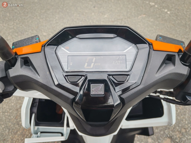 Hình ảnh thực tế của honda vario 160 repsol edition vừa cập bến việt nam với giao diện cực đẹp - 23