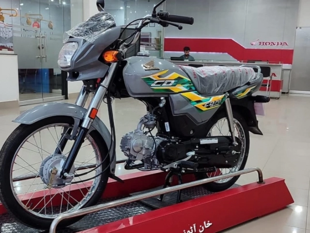 Hình ảnh thực tế của mẫu xe côn tay honda cd 70 dream 2025 màu mới - giá bán chỉ 139 triệu đồng - 1