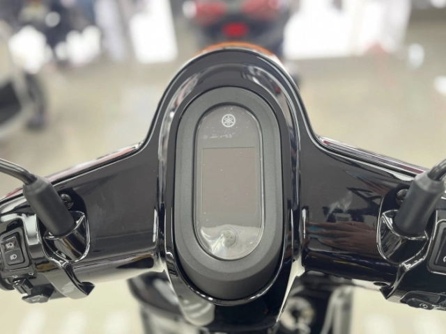 Hình ảnh thực tế của yamaha fazzio hybrid 2025 tại đại lý khi phong cách lên ngôi - 6