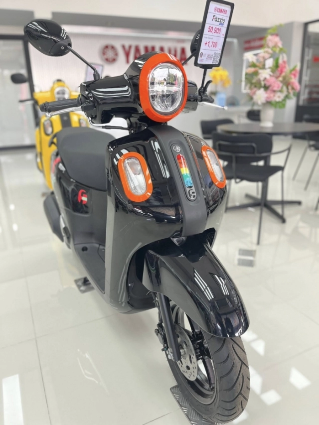 Hình ảnh thực tế của yamaha fazzio hybrid 2025 tại đại lý khi phong cách lên ngôi - 8