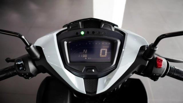 Hình ảnh thực tế của yamaha y15zr se 2025 tại đại lý có giao diện mới đẹp ngoài sức tưởng tượng - 6