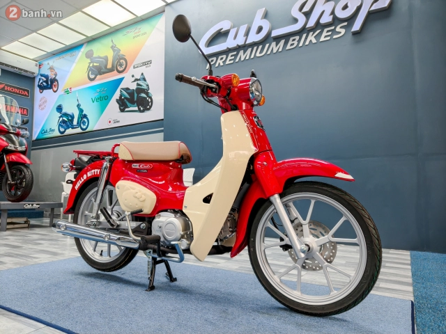 Hình ảnh thực tế honda super cub 110 hello kitty vừa đổ bộ thị trường việt nam - 2