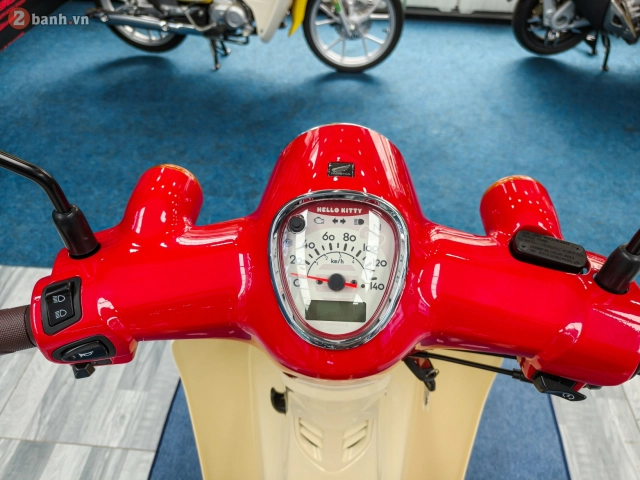 Hình ảnh thực tế honda super cub 110 hello kitty vừa đổ bộ thị trường việt nam - 6