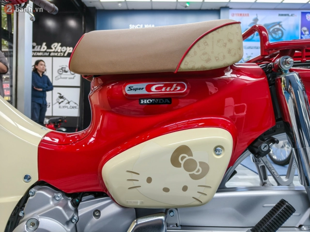 Hình ảnh thực tế honda super cub 110 hello kitty vừa đổ bộ thị trường việt nam - 7