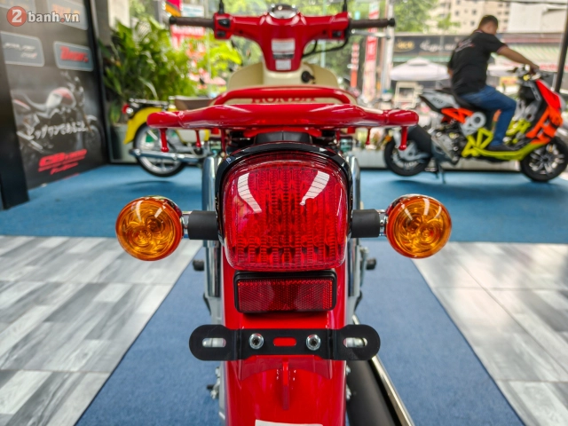 Hình ảnh thực tế honda super cub 110 hello kitty vừa đổ bộ thị trường việt nam - 18