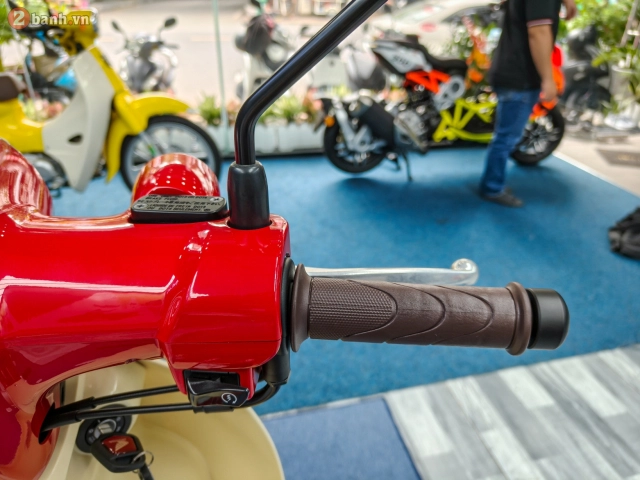 Hình ảnh thực tế honda super cub 110 hello kitty vừa đổ bộ thị trường việt nam - 24
