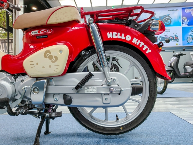 Hình ảnh thực tế honda super cub 110 hello kitty vừa đổ bộ thị trường việt nam - 27