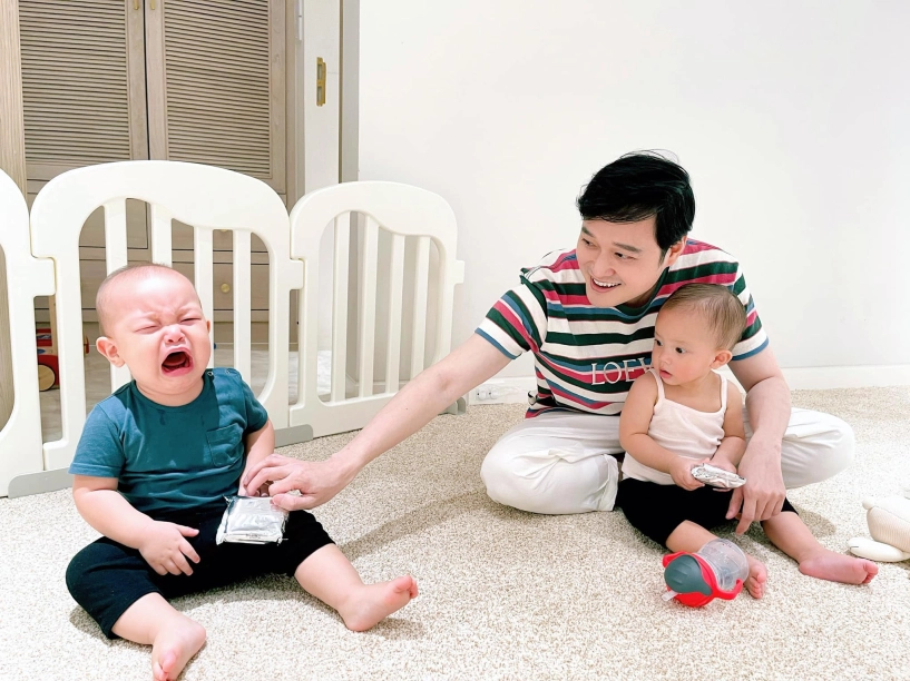 Hồ ngọc hà vô tư kể xấu con trai leon nơi đông người hóa ra nữ hoàng giải trí cũng giống mẹ bỉm bình thường - 16