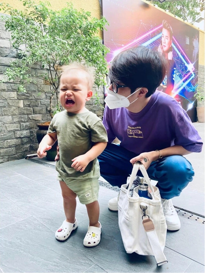 Hồ ngọc hà vô tư kể xấu con trai leon nơi đông người hóa ra nữ hoàng giải trí cũng giống mẹ bỉm bình thường - 17