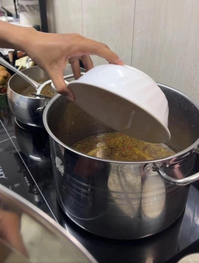 Hồ văn cường livestream làm món ăn nhiều mùi cư dân mạng tưởng nấu chè vì quá nhiều đường - 3