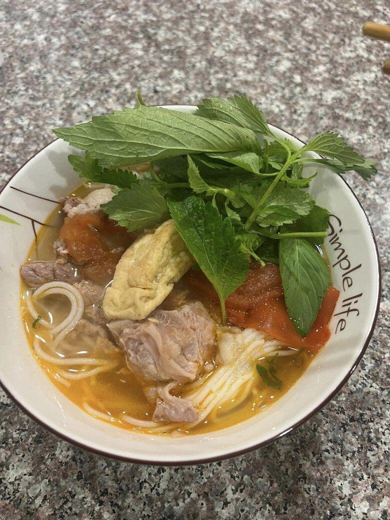 Hoa hậu diễm hương nhắc đến món ăn mẹ ruột nuôi sống gia đình nay chồng trẻ của cô kế thừa - 8