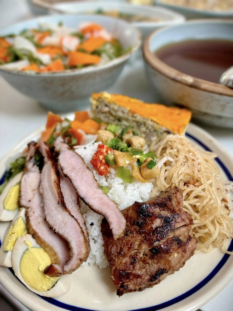 Hoa hậu dương mỹ linh làm món cơm khiến những người xa quê phát thèm hà kiều anh - ngọc quyên xuýt xoa - 6