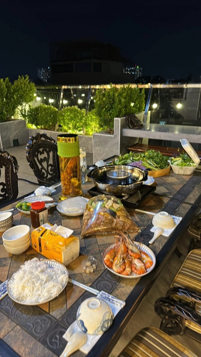 hoa hậu hài thu trang khoe bữa cơm dân dã ngày mưa khiến danh hài lê giang đòi ăn chung - 4