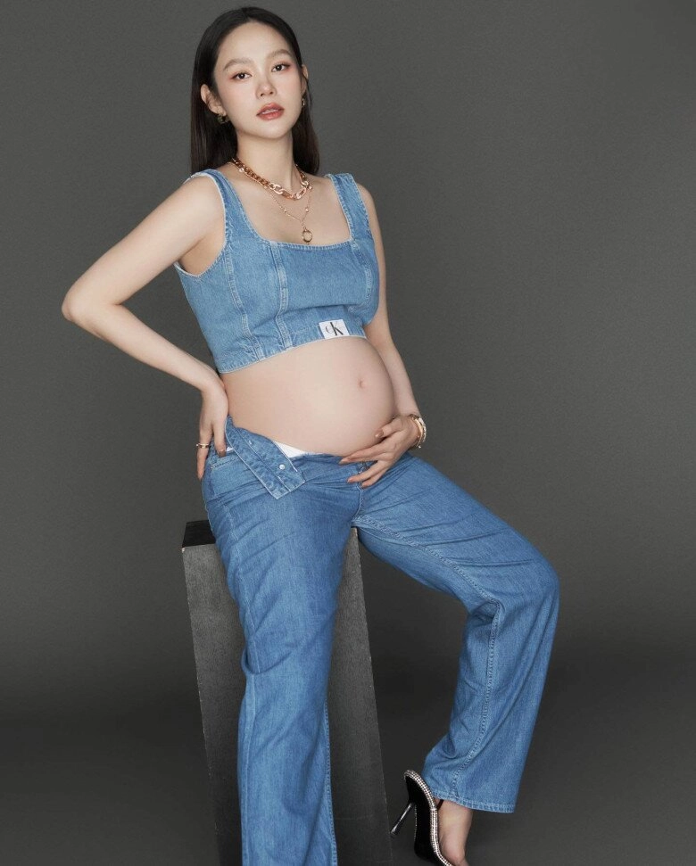 Hoa hậu hhen niê lên tiếng khi bị chê diện đồ bầu không đẹp khoe luôn gu thời trang mẹ bỉm cực chất như rihanna - 11