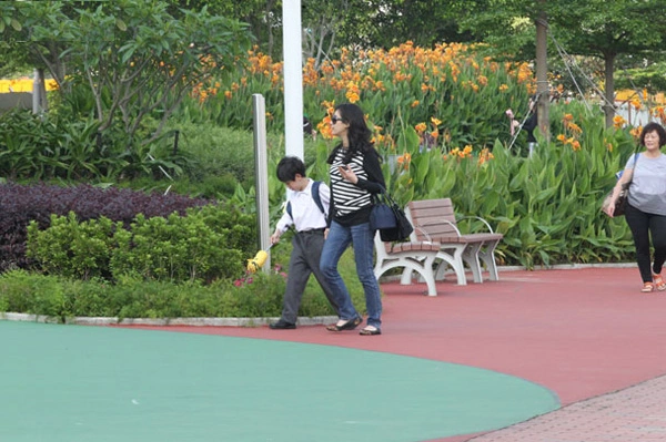 Hoa hậu u60 nhiều năm làm mẹ đơn thân chăm con bệnh tật bị đồn yêu cùng lúc 6 đại gia - 3