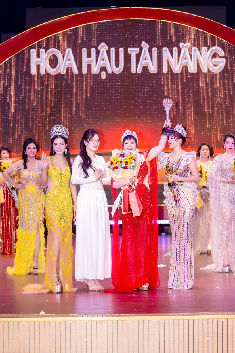 Hoàng thị lụa nữ doanh nhân giành danh hiệu hoa hậu tài năng tại hoa hậu doanh nhân asean 2025 - 1