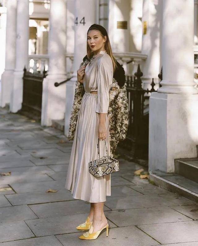 Học theo 2 cô nàng blogger thời trang mặc toàn món cơ bản tôi dù nặng 60kg vẫn trông như chỉ 50kg - 16