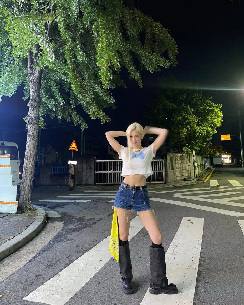 Hội gái hàn có 8 công thức diện short denim đơn giản mà hack dáng cực đỉnh kéo chân dài cả mét - 7