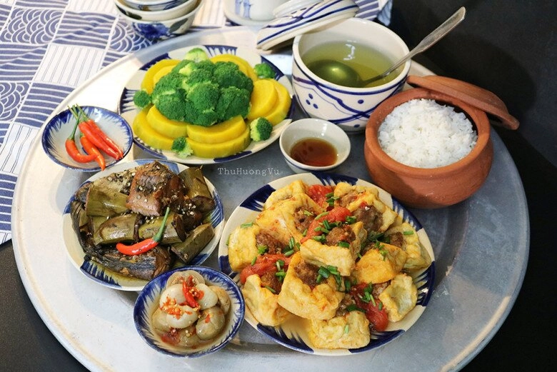 Hôm nay nấu gì bữa tối cực dân dã nhưng trôi cơm - 1