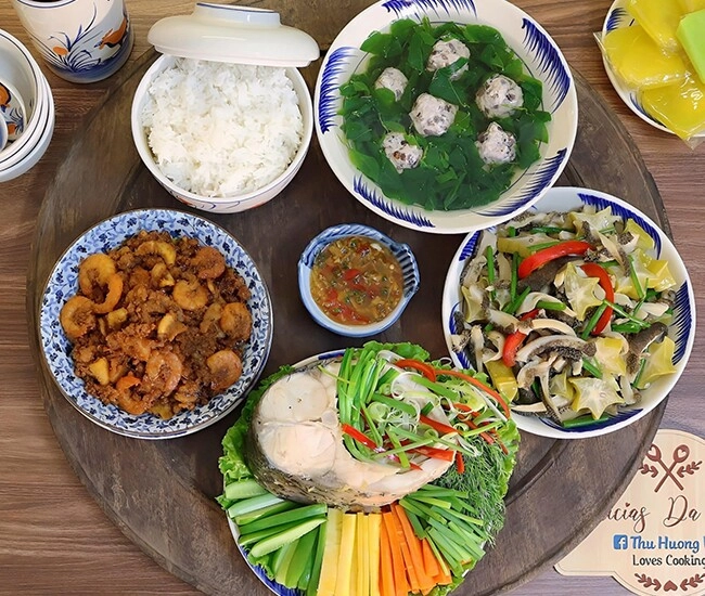 Hôm nay nấu gì cơm chiều 4 món hấp dẫn dễ ăn cho ngày hè - 1