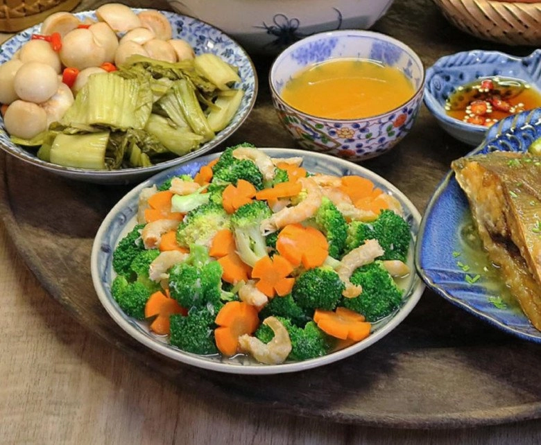 Hôm nay nấu gì cơm tối đầy ắp món ngon - 7